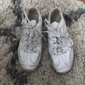 Infinity cheer shoes